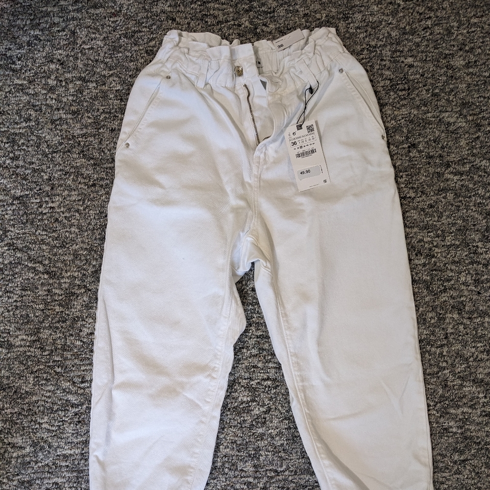 White paperbag Zara jeans